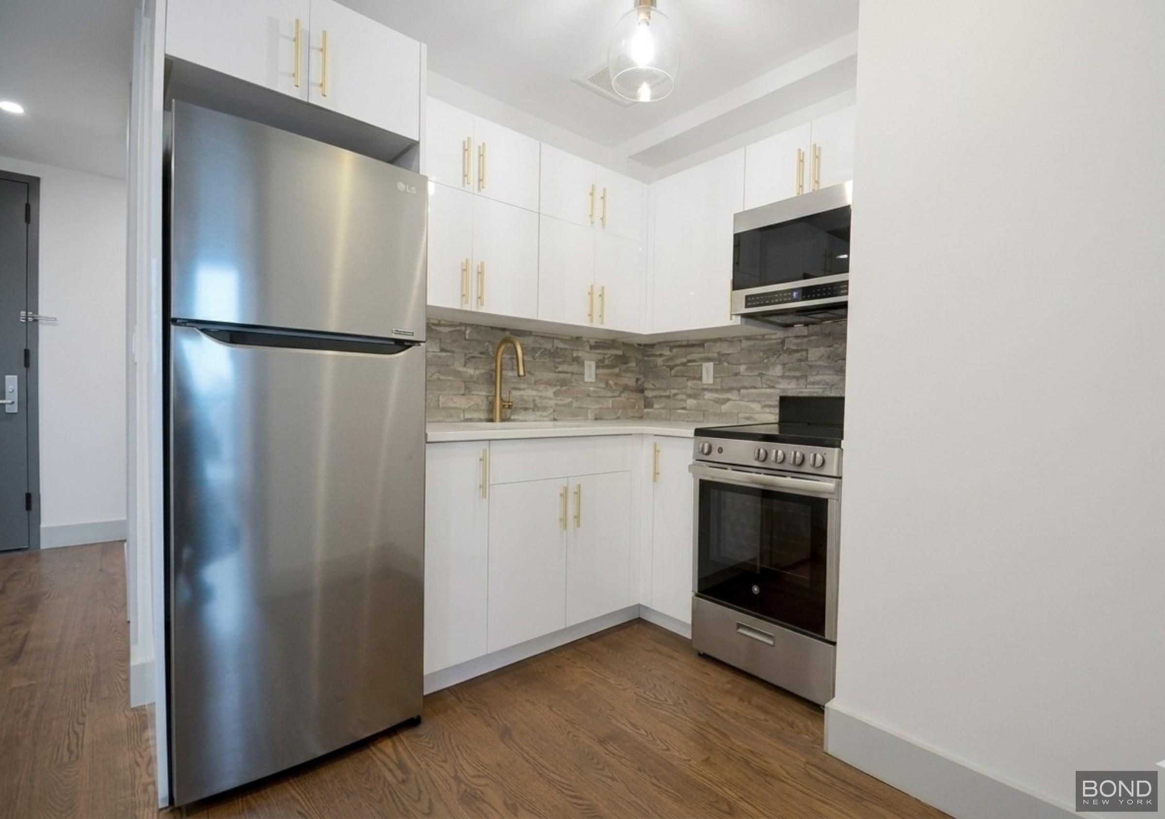 896 New York Avenue 4B