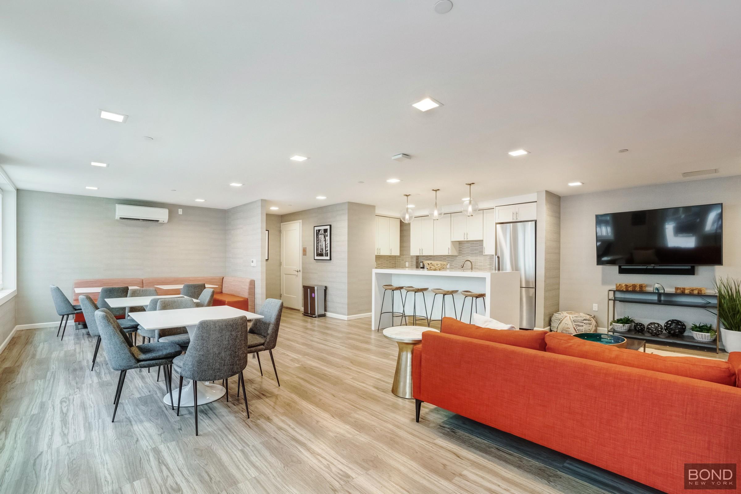 178-02 Hillside Avenue 521