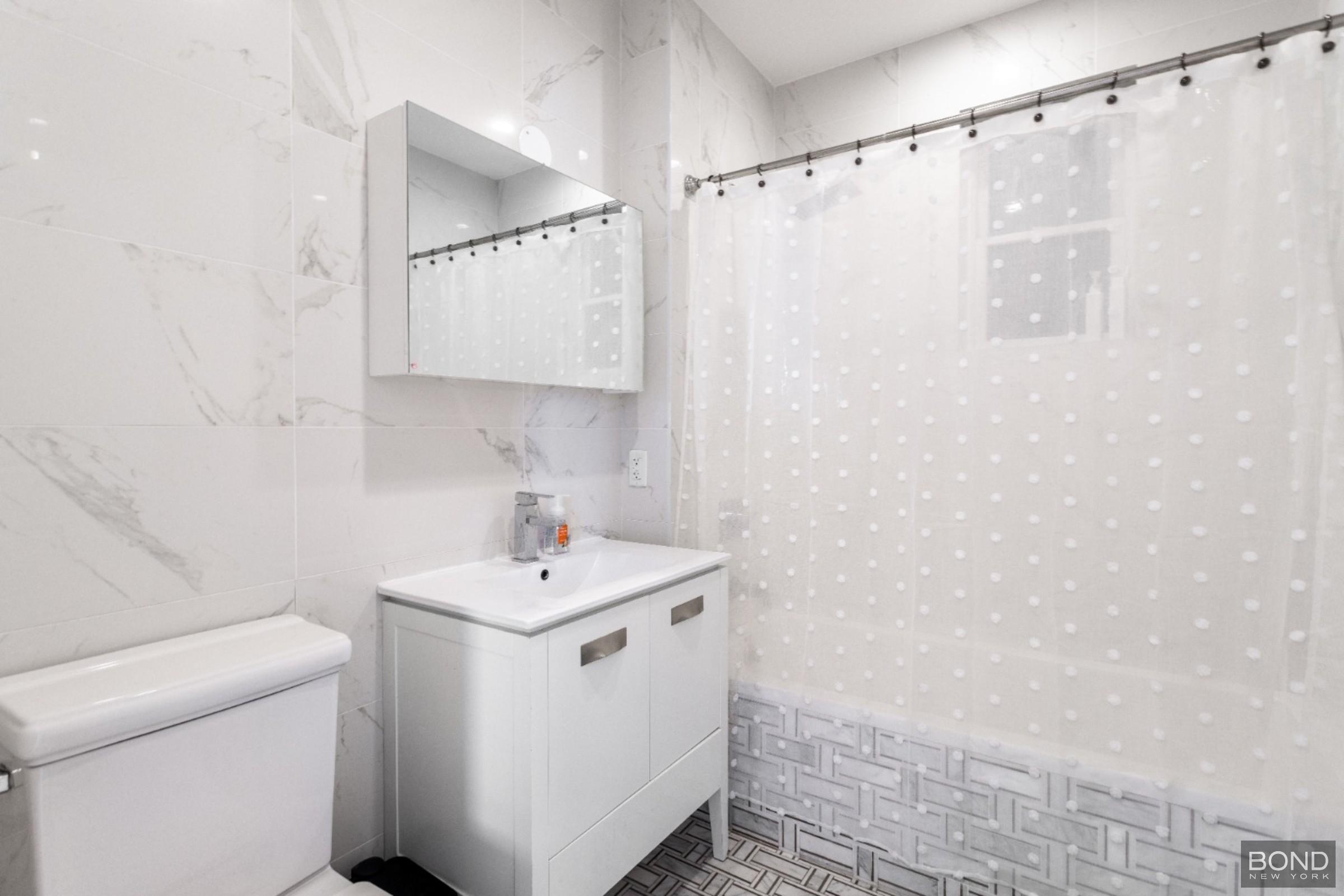 543 Avenue PH