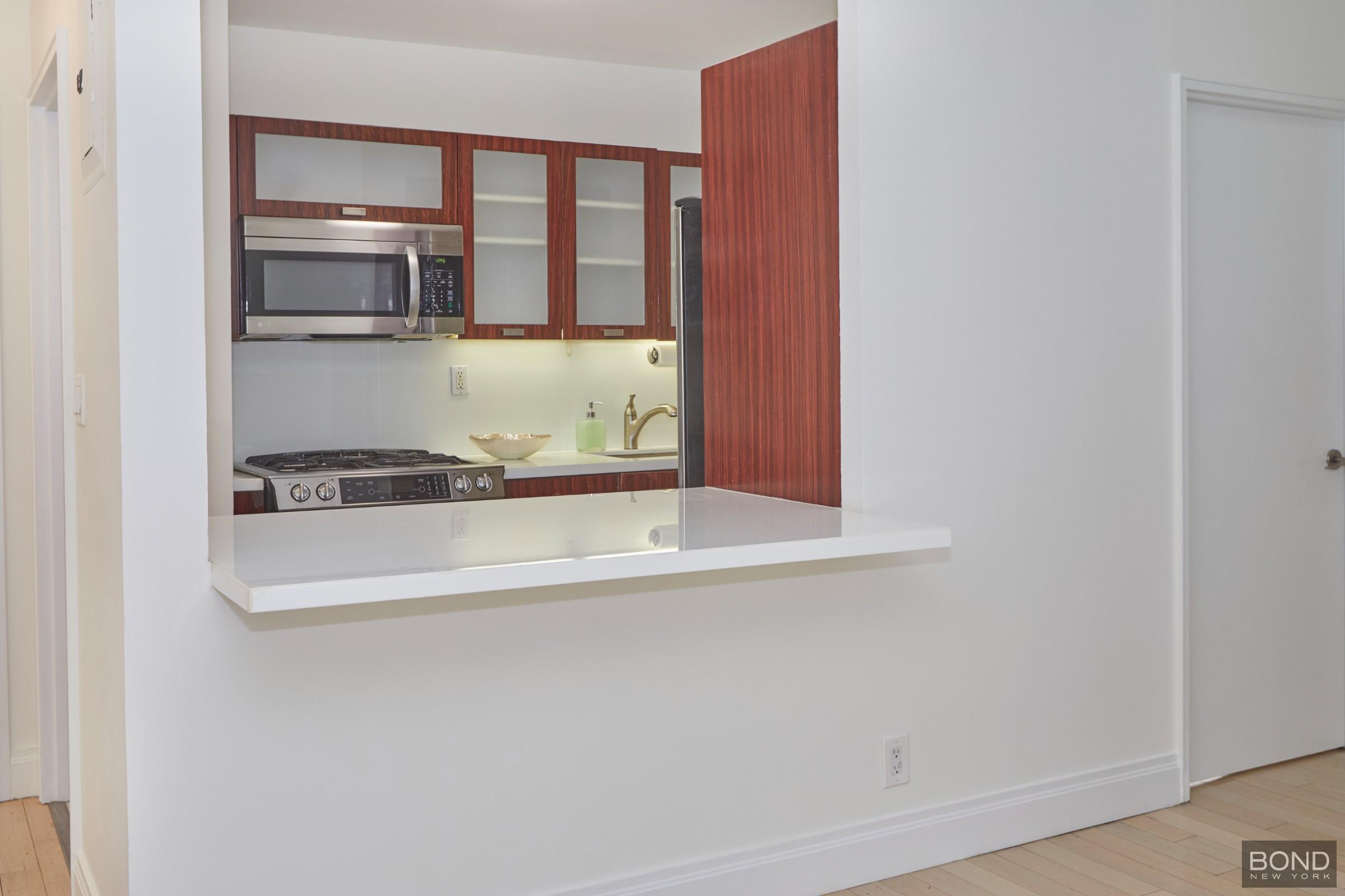 212 E 47th Street 7F
