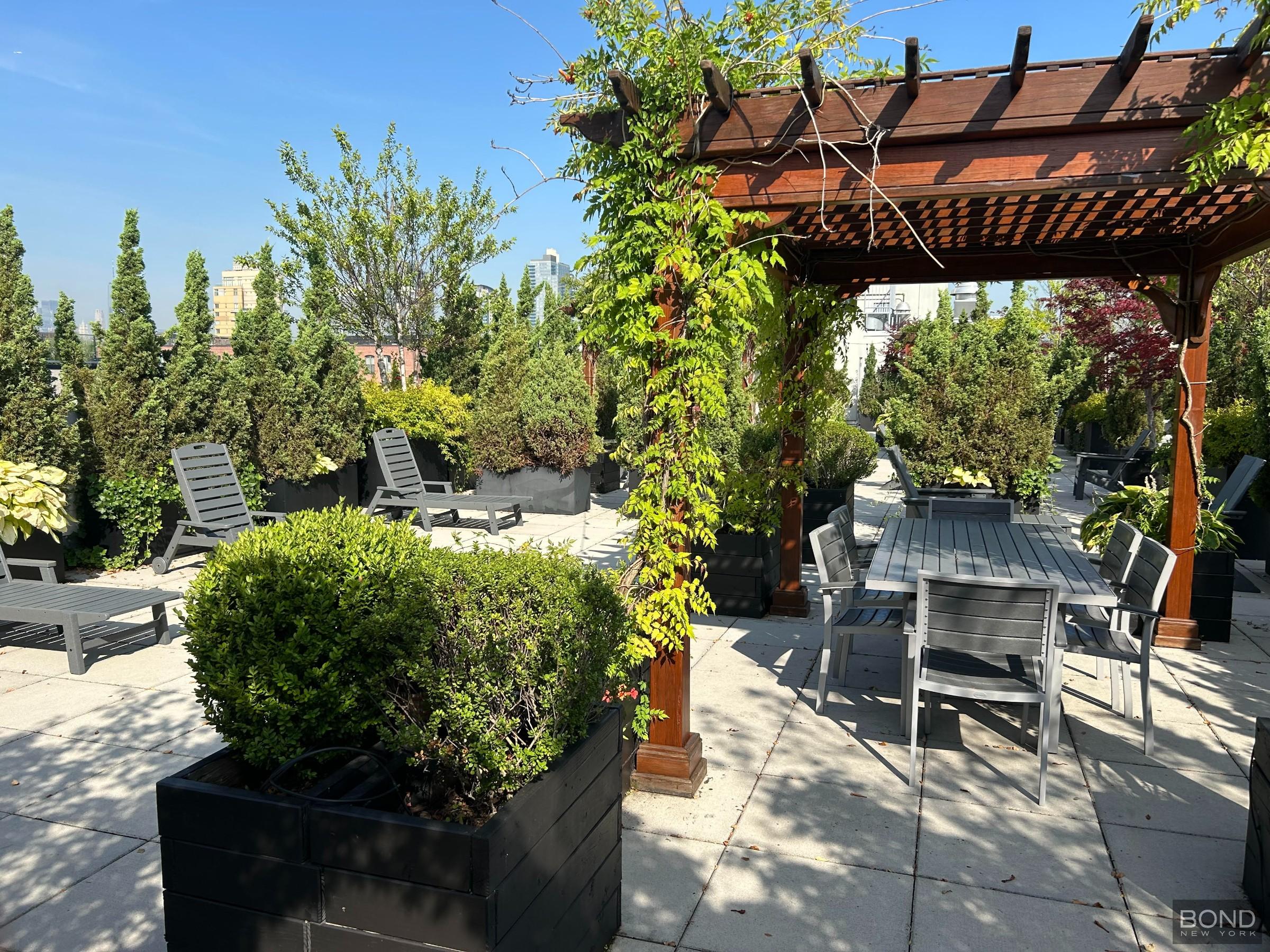 214 N 11th Street 2M