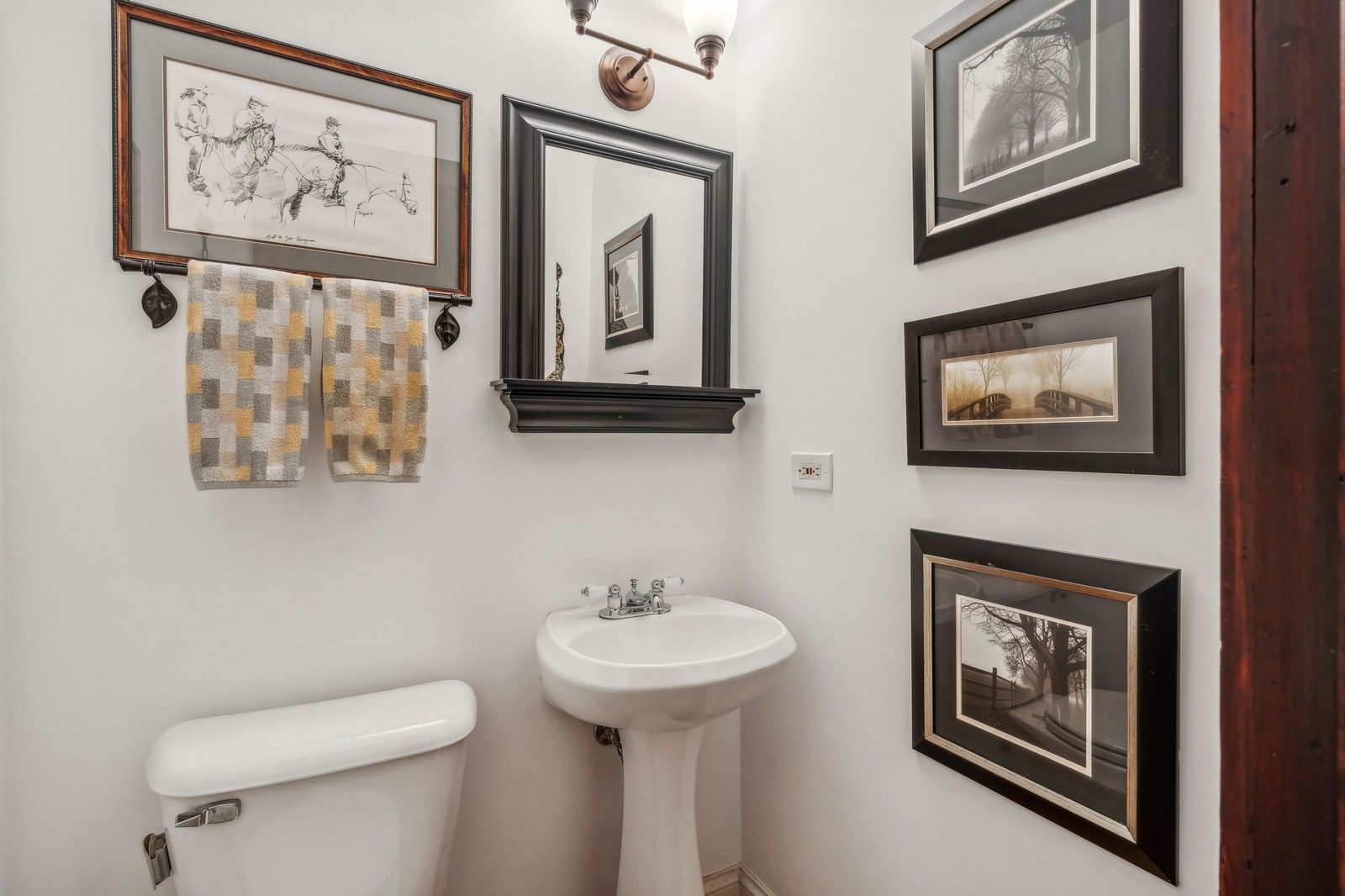 4432 N Racine Avenue Unit: 2S