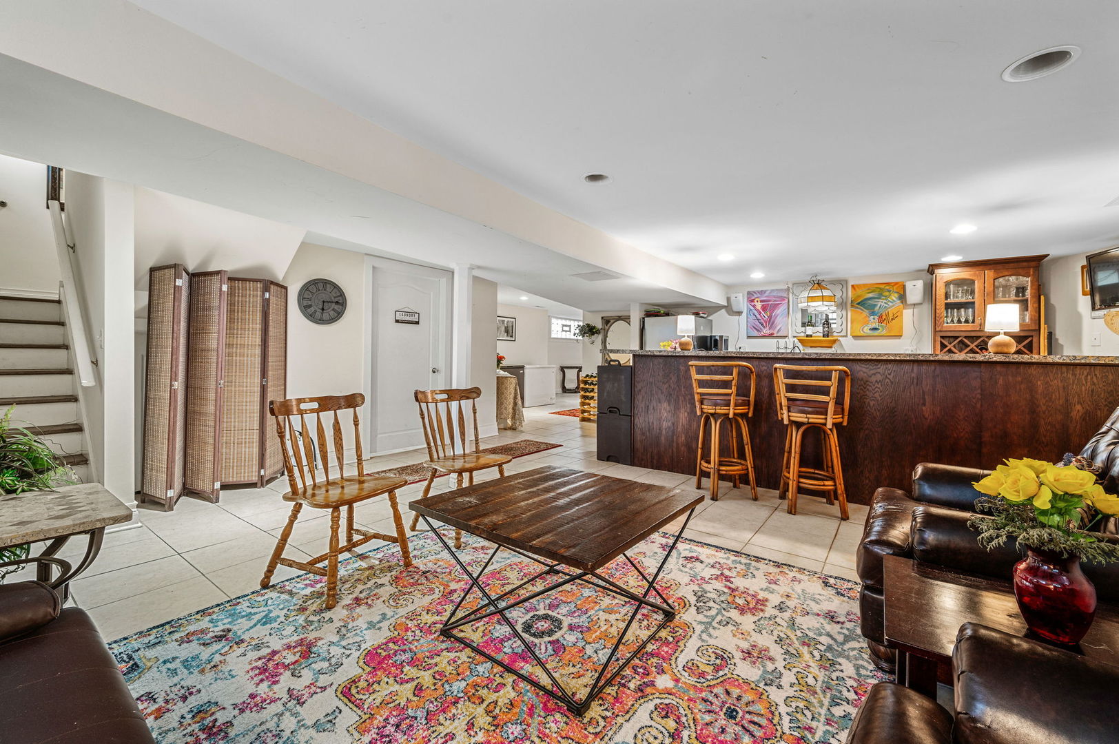 6658 N Fairfield Avenue