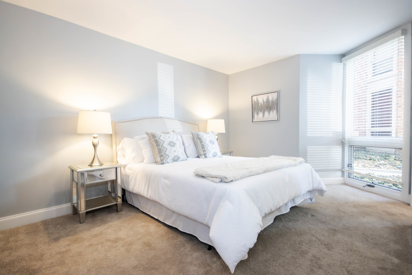 2131 N Larrabee Street Unit: 6104