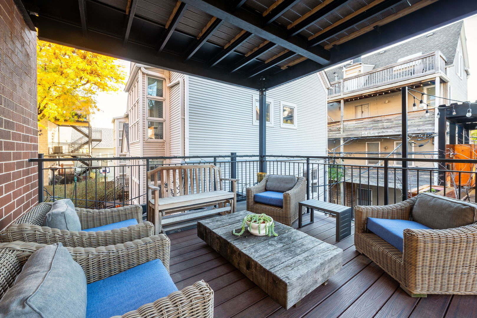 3048 N Sheffield Avenue Unit: 2