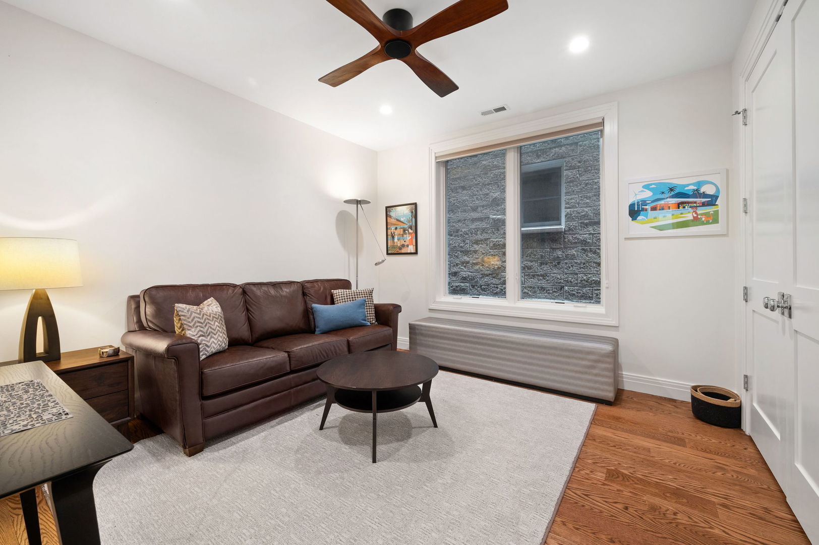 3048 N Sheffield Avenue Unit: 2