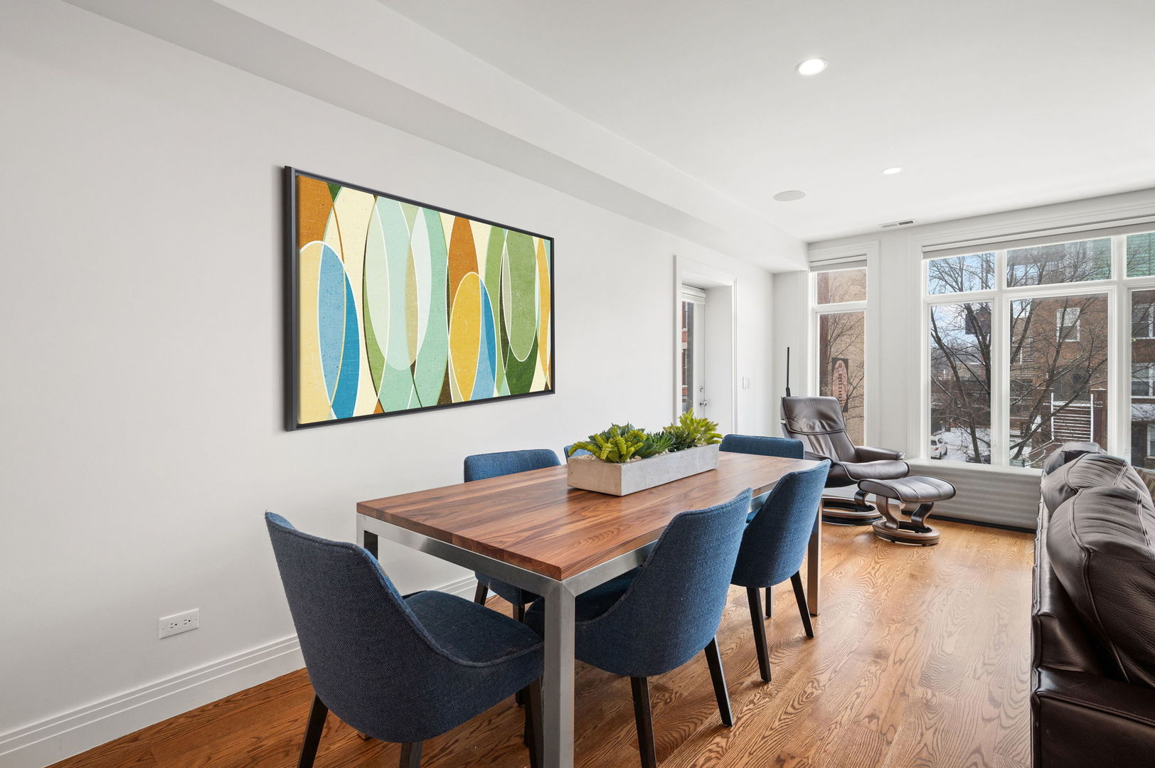 3048 N Sheffield Avenue Unit: 2