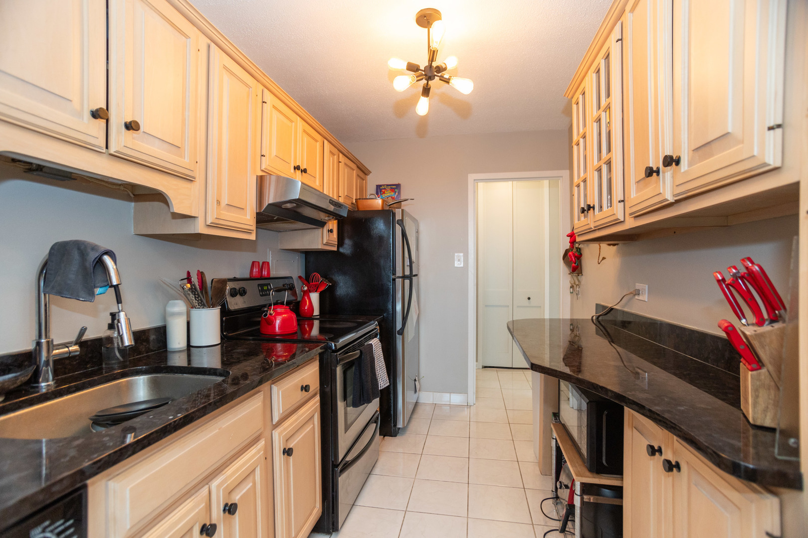 336 W Wellington Avenue Unit: 904