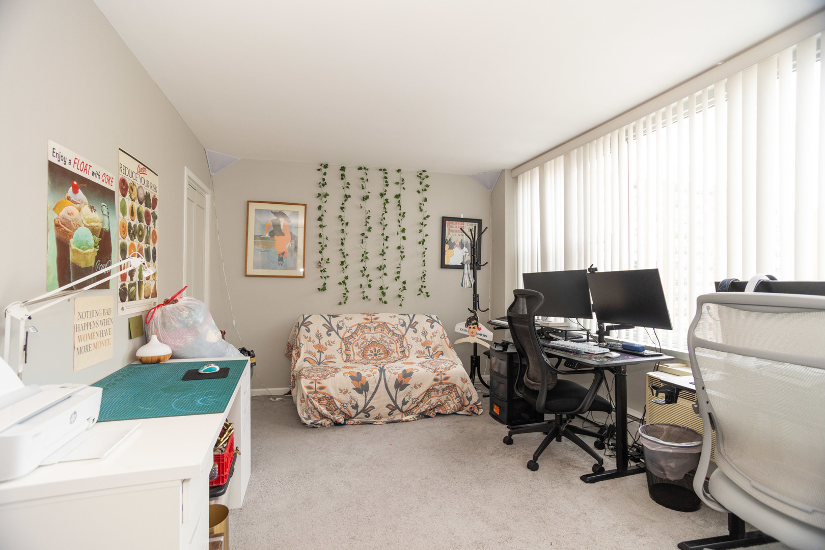 336 W Wellington Avenue Unit: 904