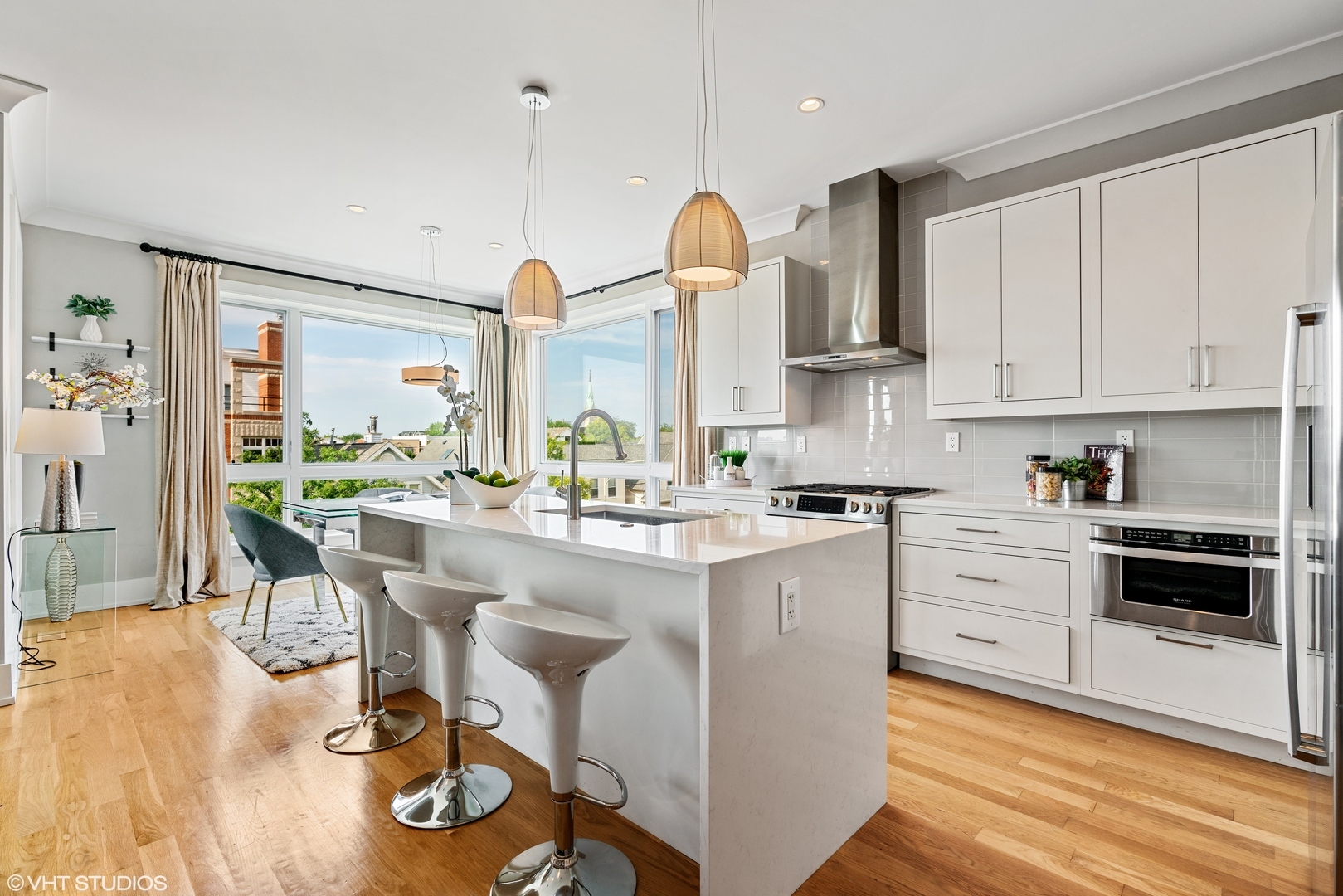 1543 W Diversey Parkway Unit: 3