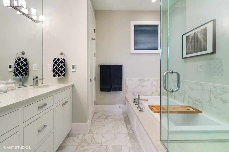1543 W Diversey Parkway Unit: 3