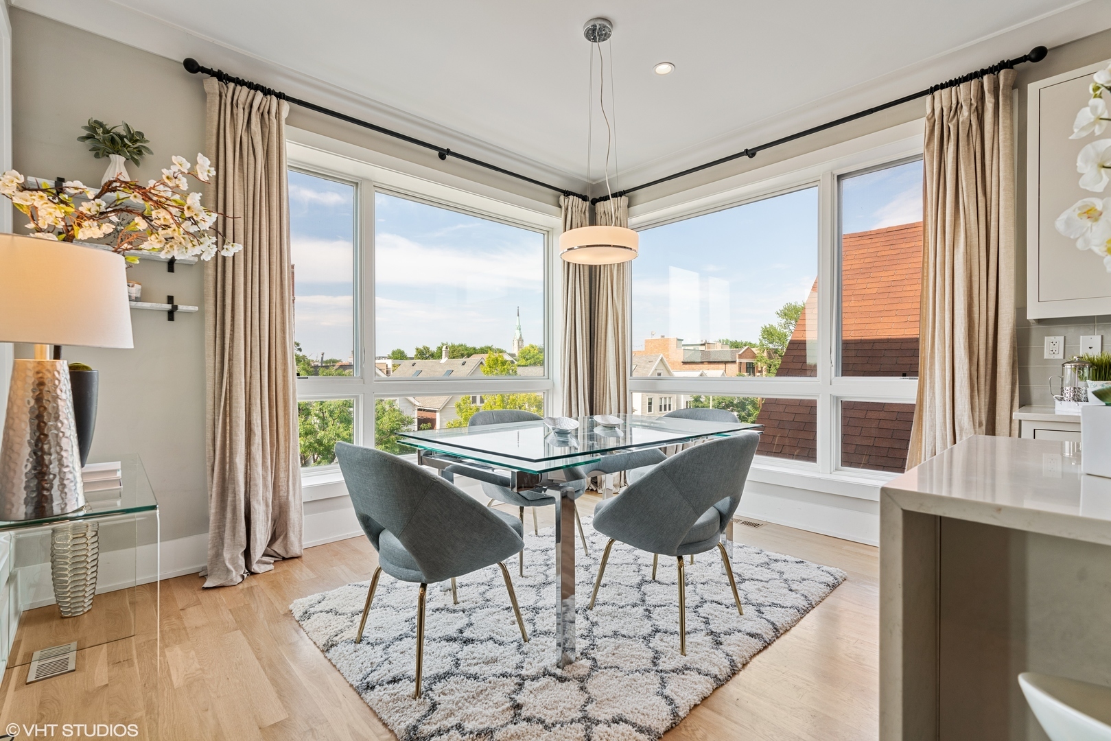 1543 W Diversey Parkway Unit: 3