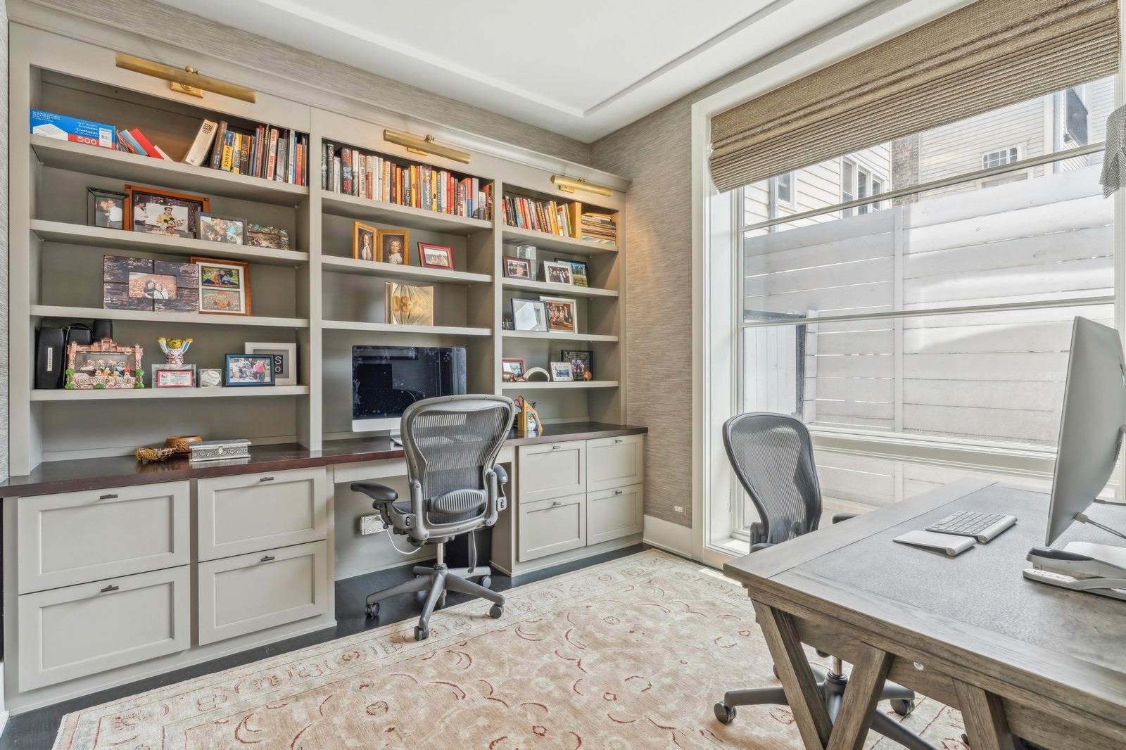 3438 N Elaine Place Unit: 3