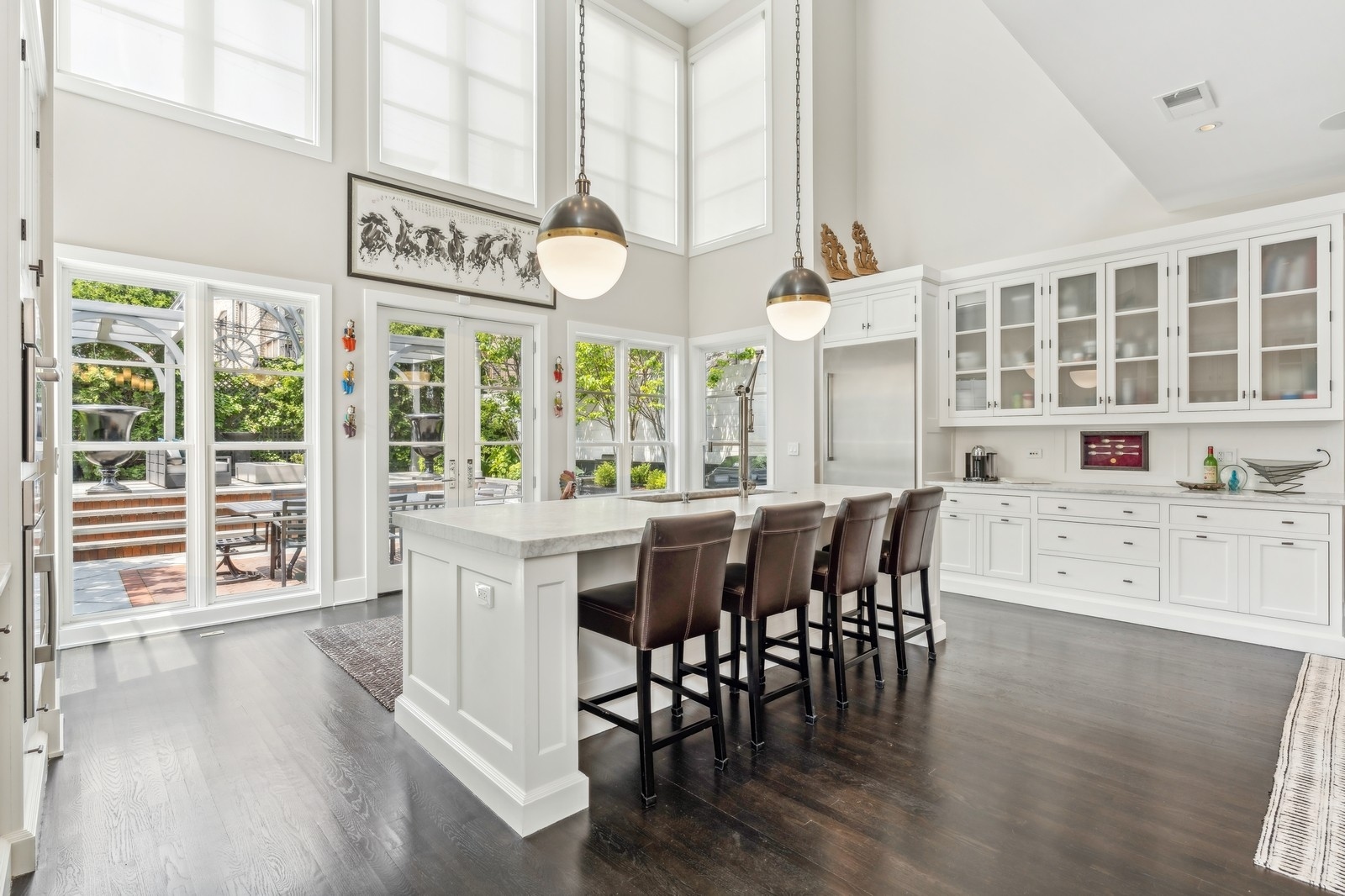 3438 N Elaine Place Unit: 3