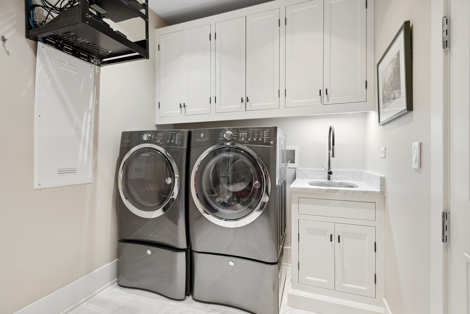 3438 N Elaine Place Unit: 3