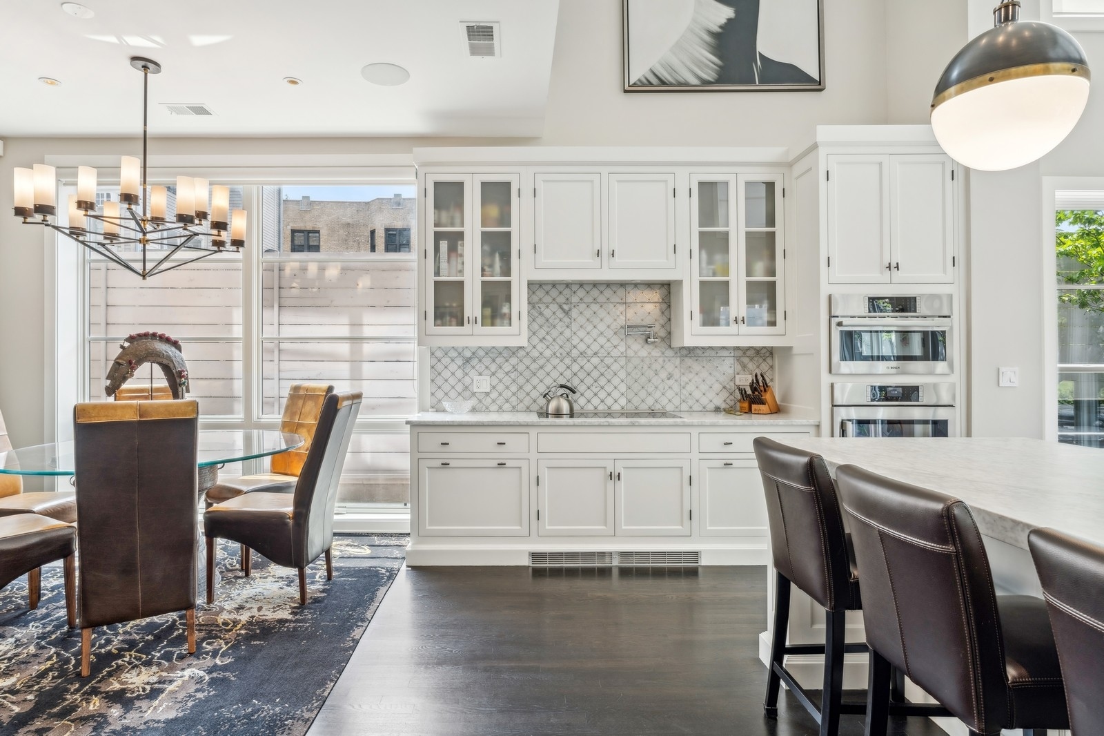 3438 N Elaine Place Unit: 3