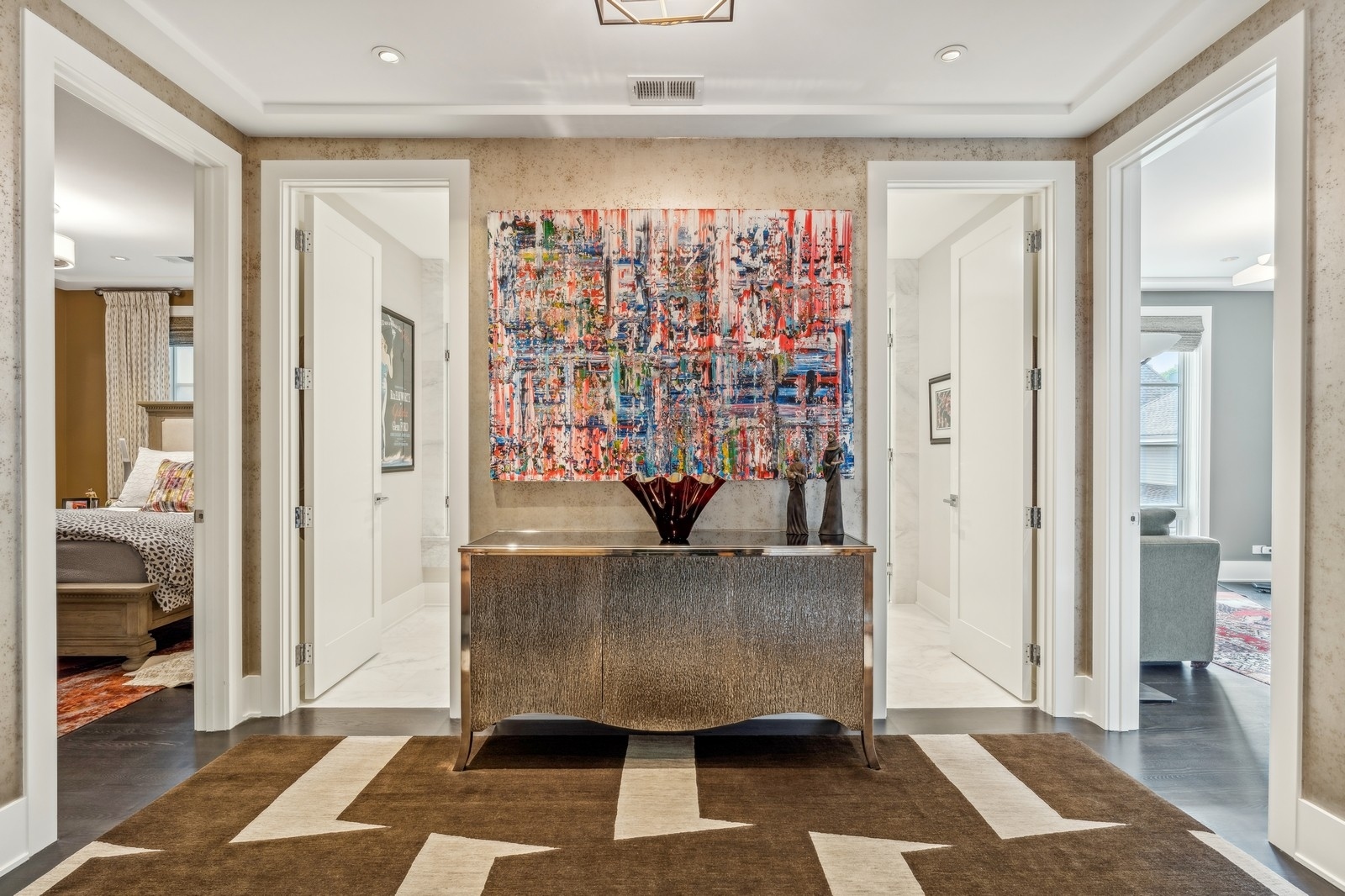3438 N Elaine Place Unit: 3