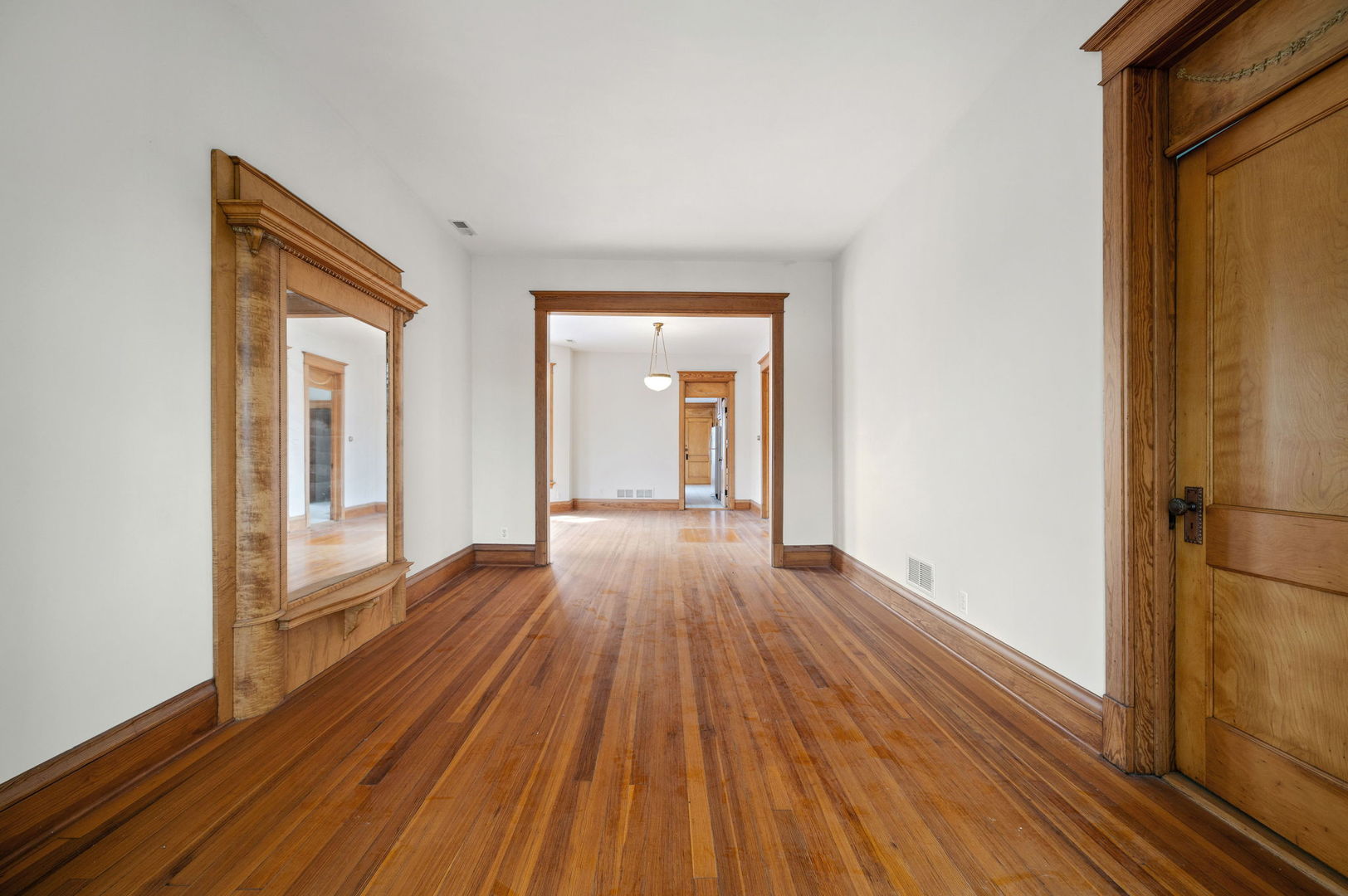 1415 W George Street