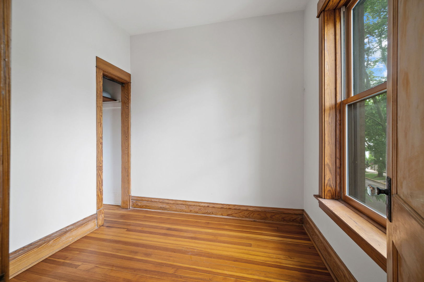 1415 W George Street