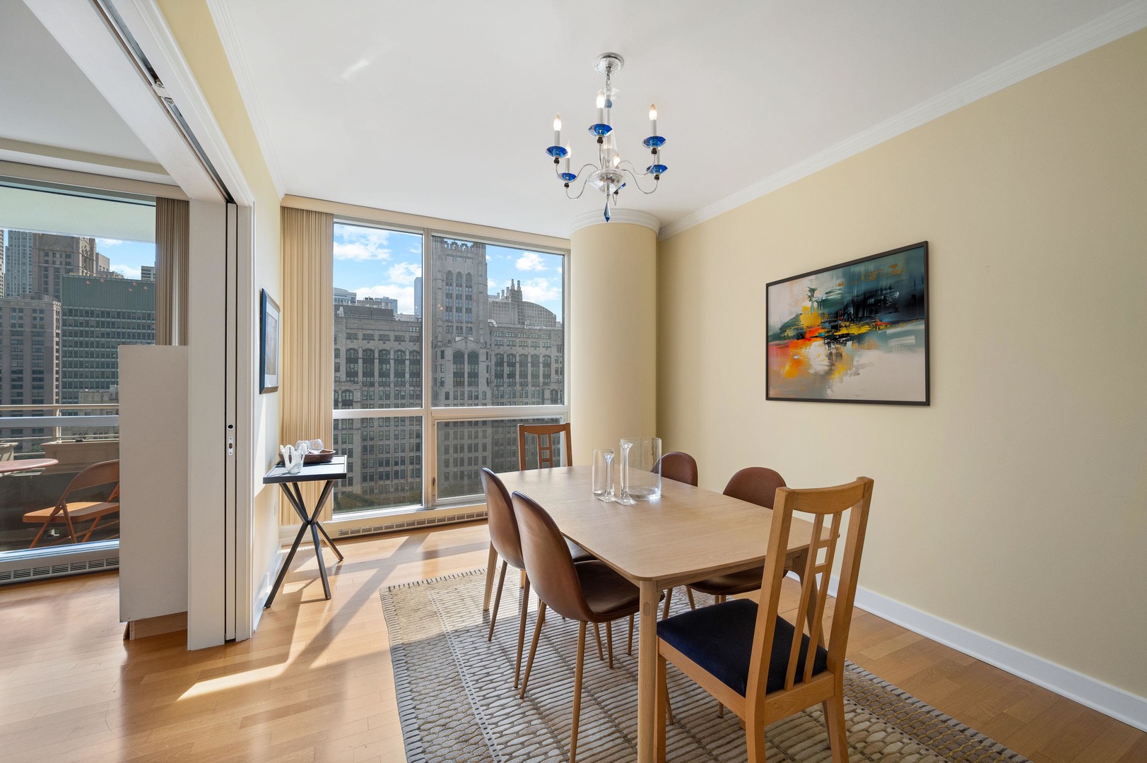 250 E Pearson Street Unit: 1305