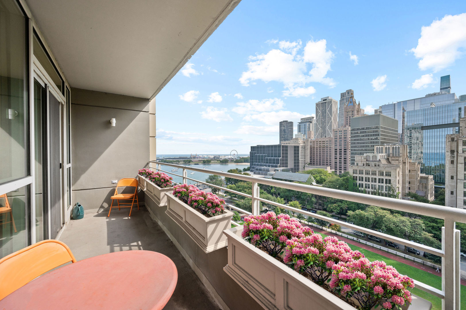 250 E Pearson Street Unit: 1305