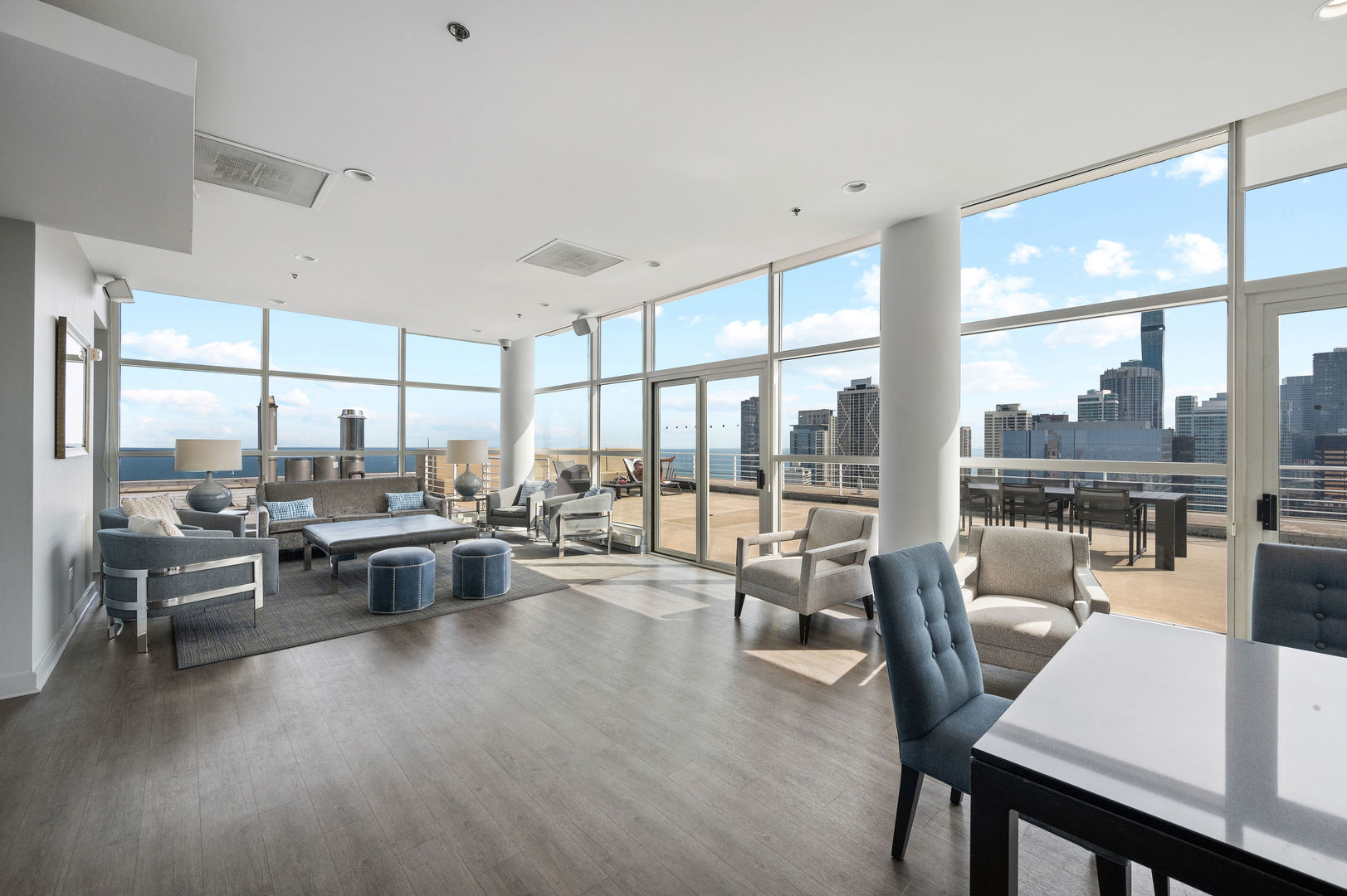 250 E Pearson Street Unit: 1305