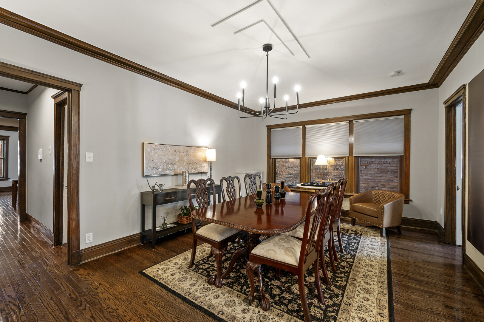 1319 W Ardmore Avenue Unit: 2E