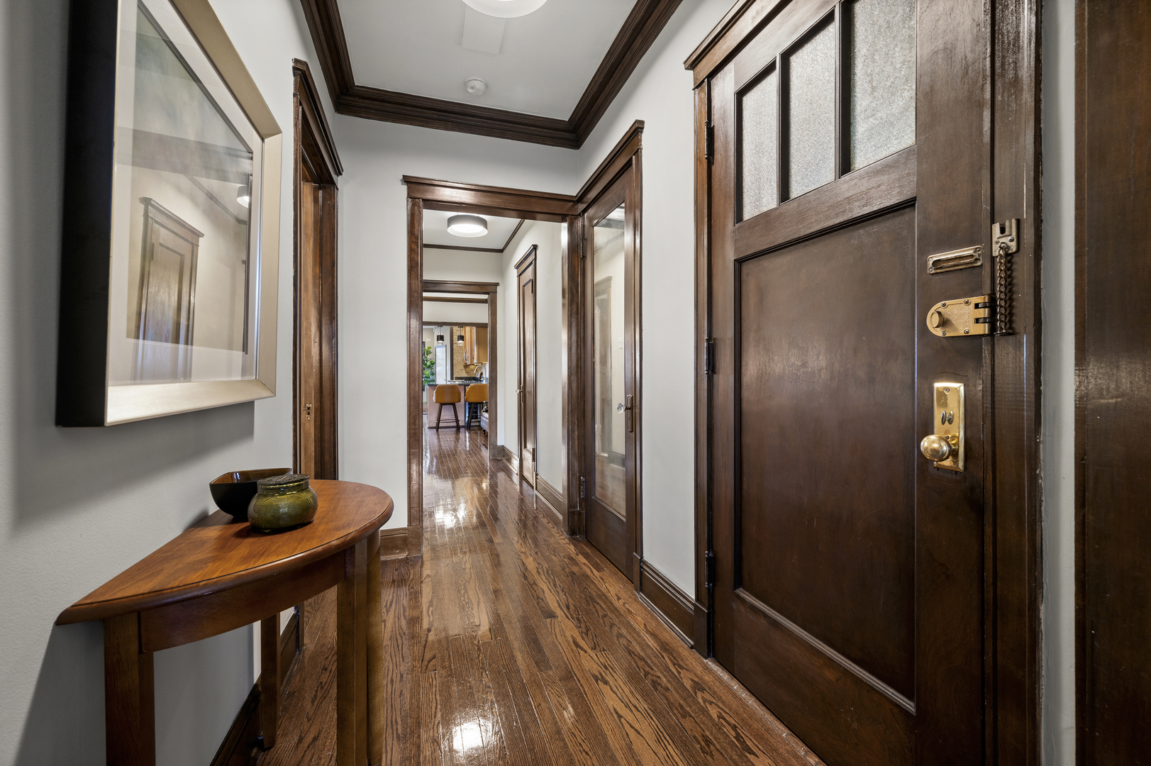 1319 W Ardmore Avenue Unit: 2E