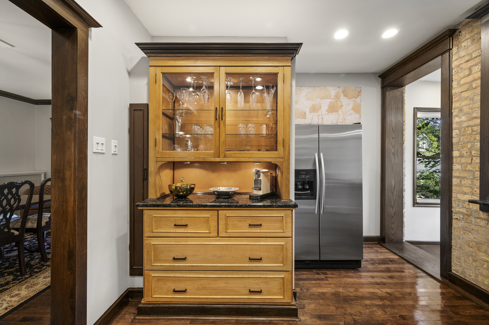 1319 W Ardmore Avenue Unit: 2E