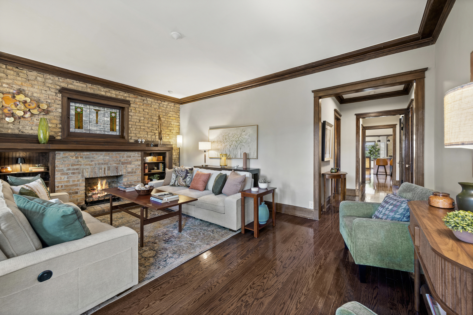 1319 W Ardmore Avenue Unit: 2E