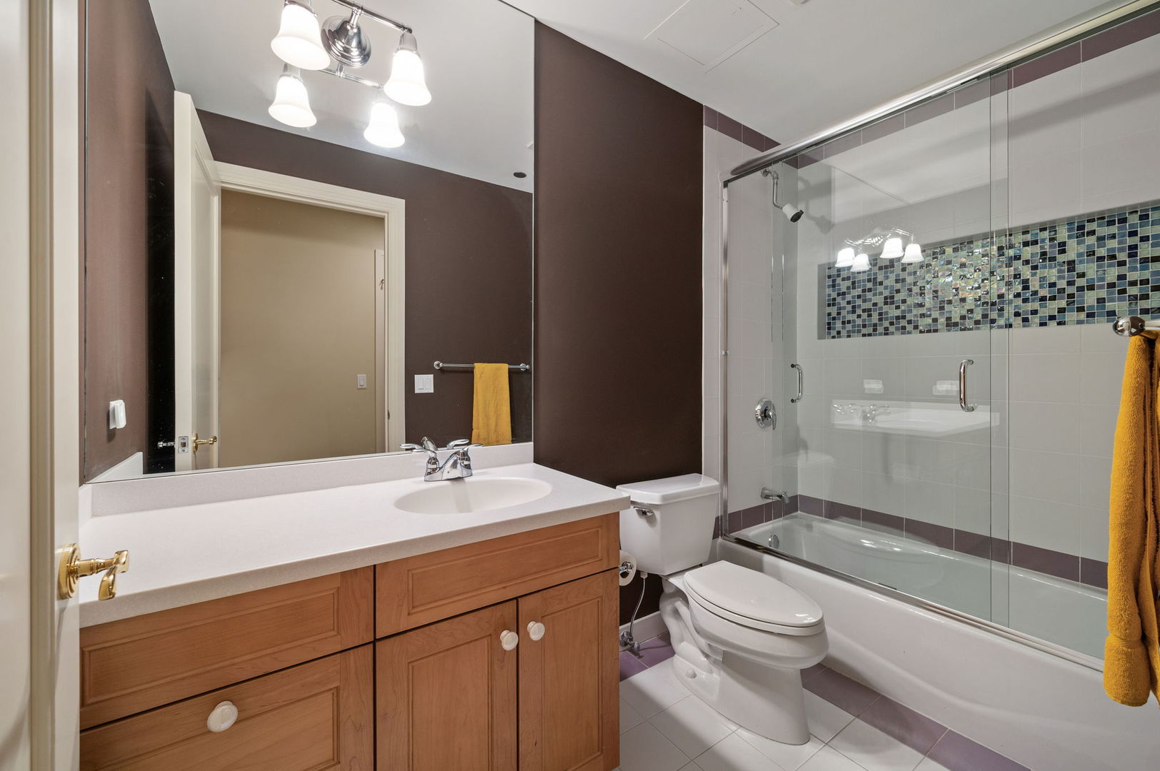 840 N LAKE SHORE Drive Unit: 603