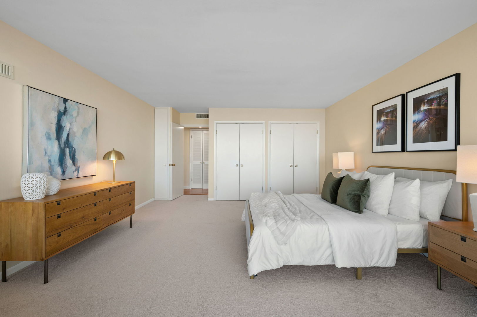 3470 N Lake Shore Drive N Unit: 23A