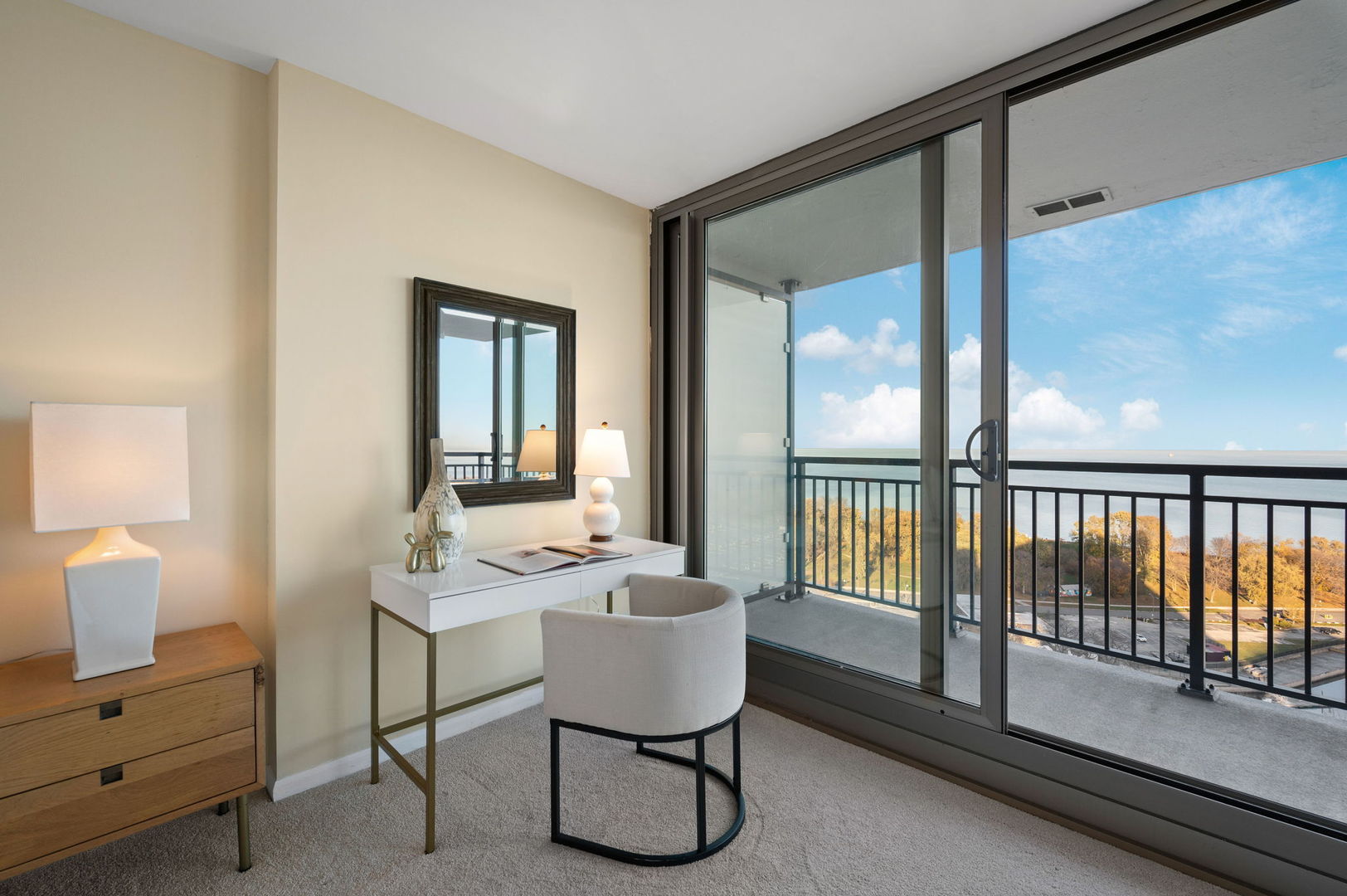 3470 N Lake Shore Drive N Unit: 23A