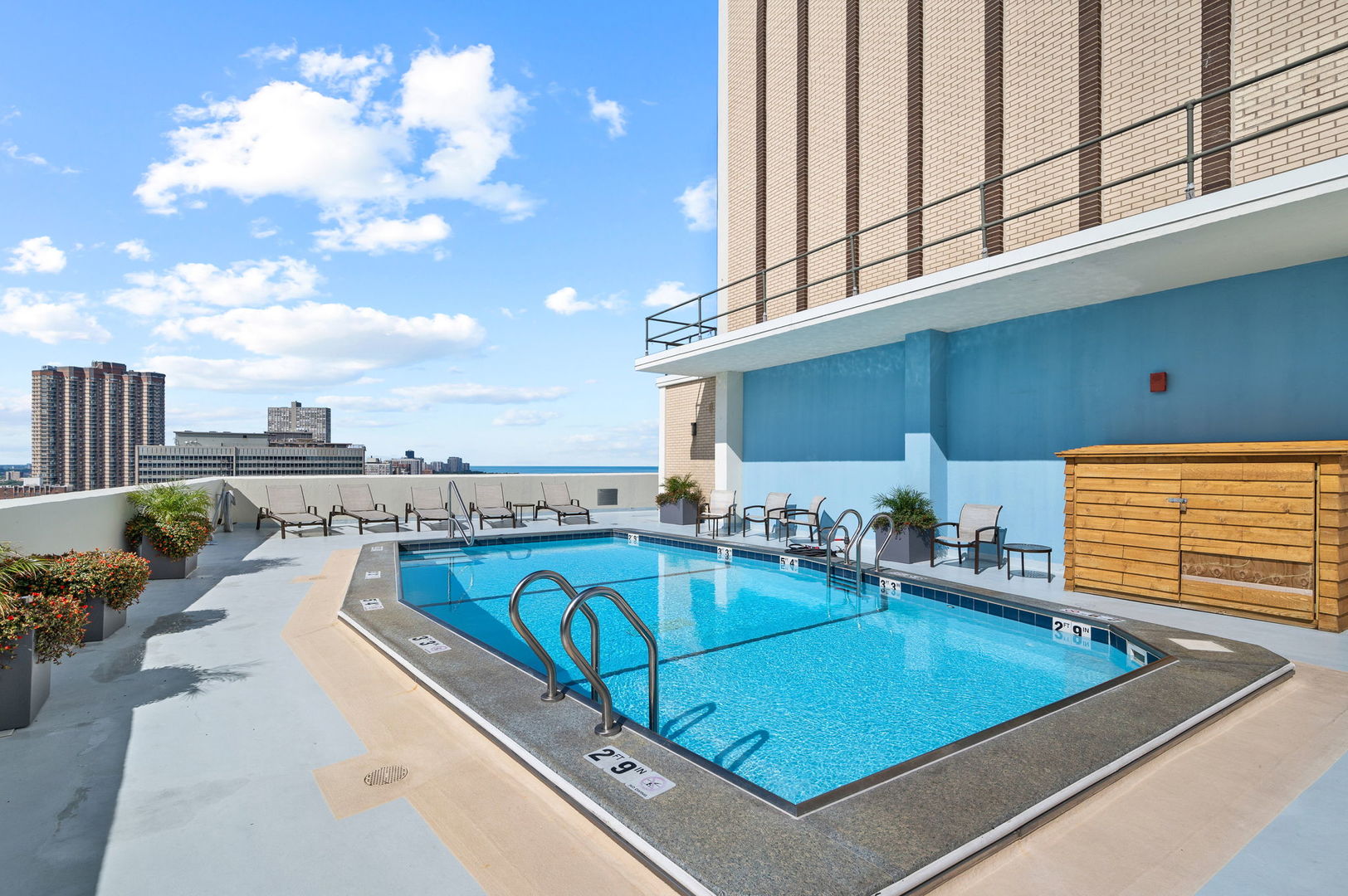 3470 N Lake Shore Drive N Unit: 23A