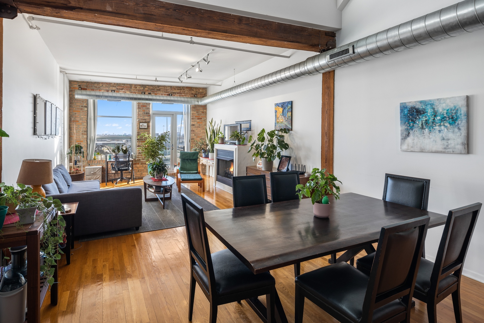 333 S Desplaines Street Unit: 711