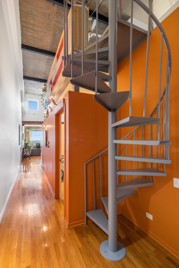 333 S Desplaines Street Unit: 711