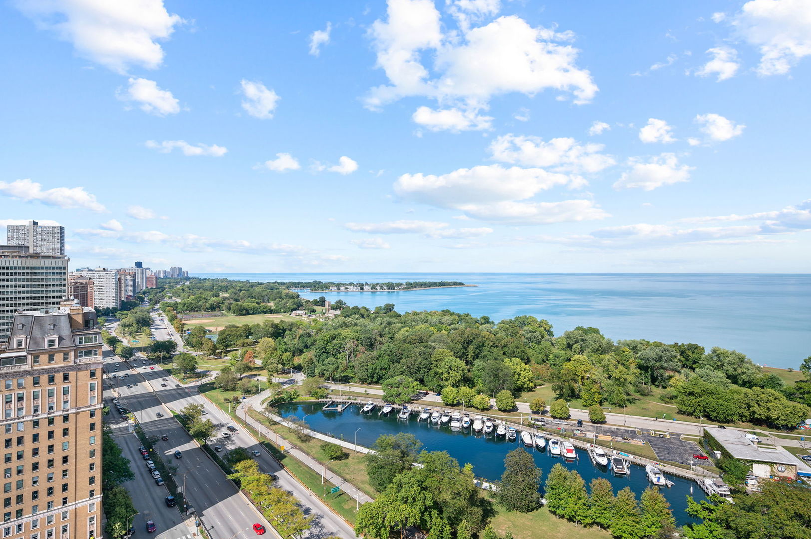 3470 N Lake Shore Drive Unit: 23A