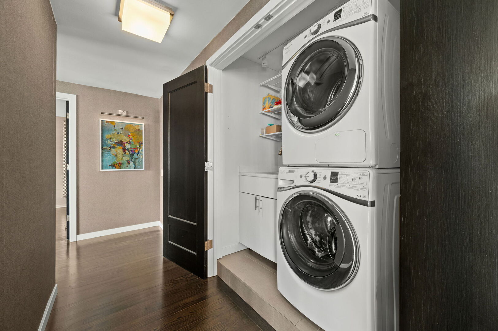 200 E Delaware Place Unit: 22D