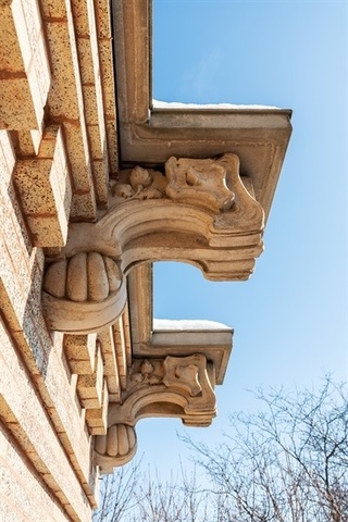 4550 N Beacon Street Unit: 3