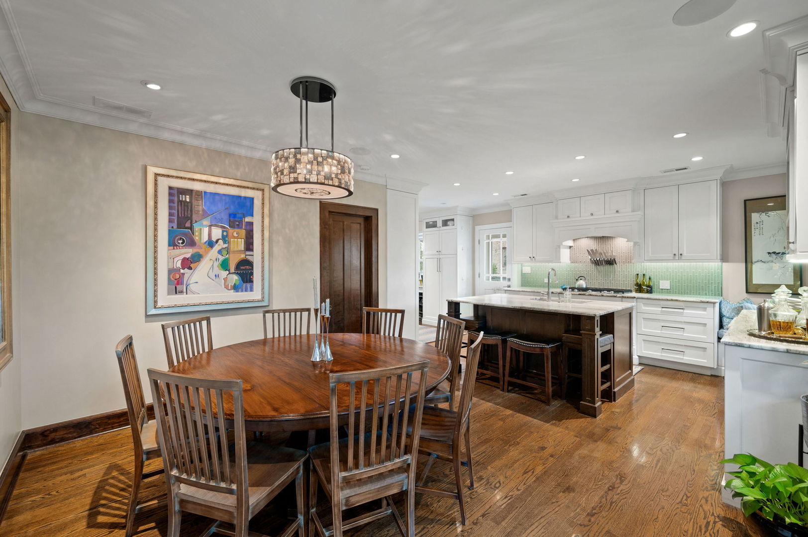 1705 W Leland Avenue