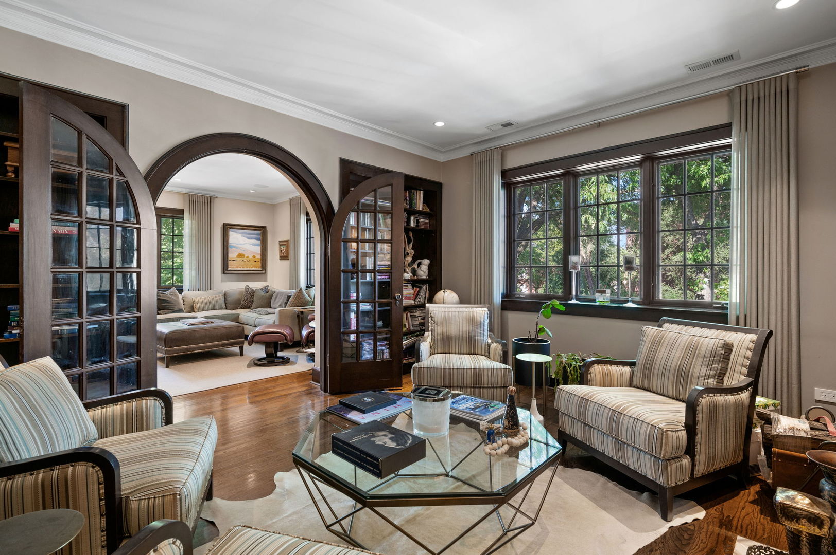 1705 W Leland Avenue