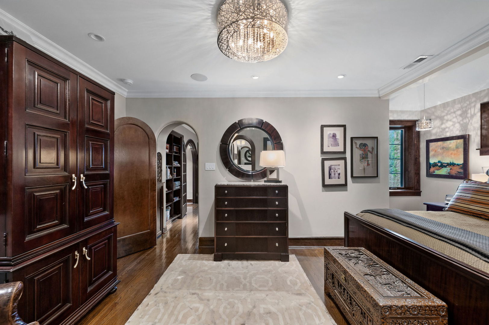 1705 W Leland Avenue