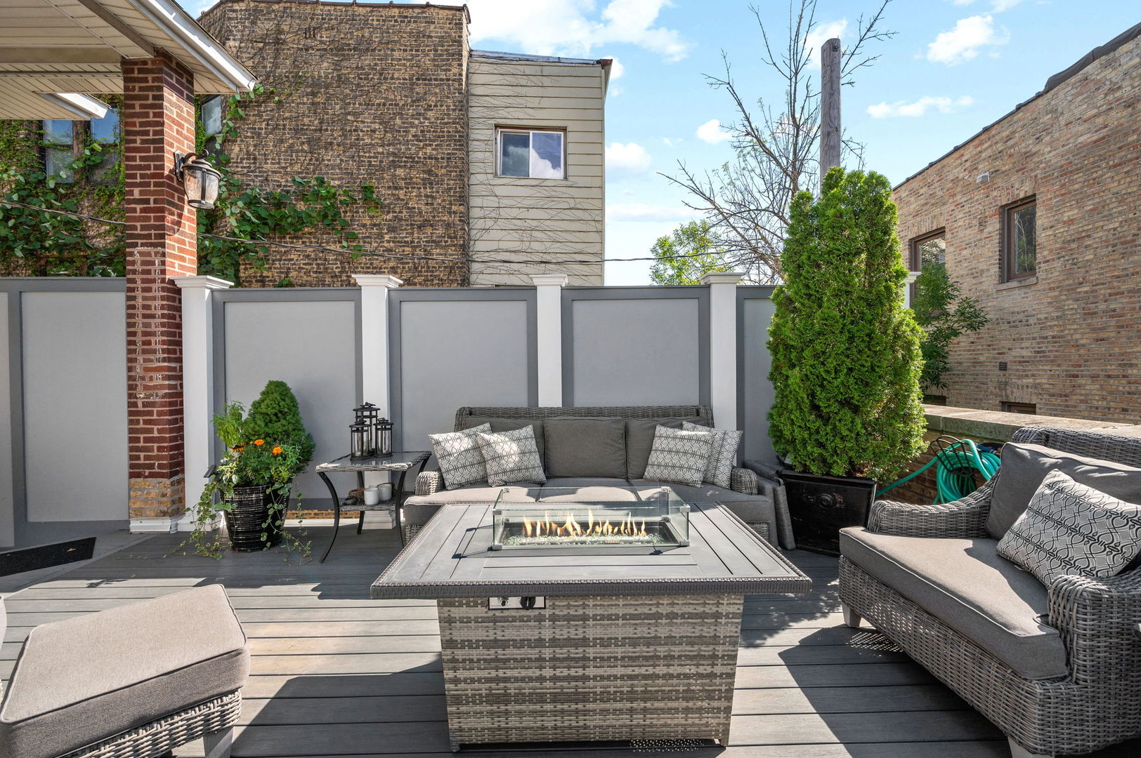 1705 W Leland Avenue