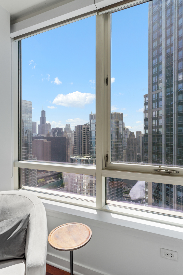 505 N McClurg Court Unit: 4605