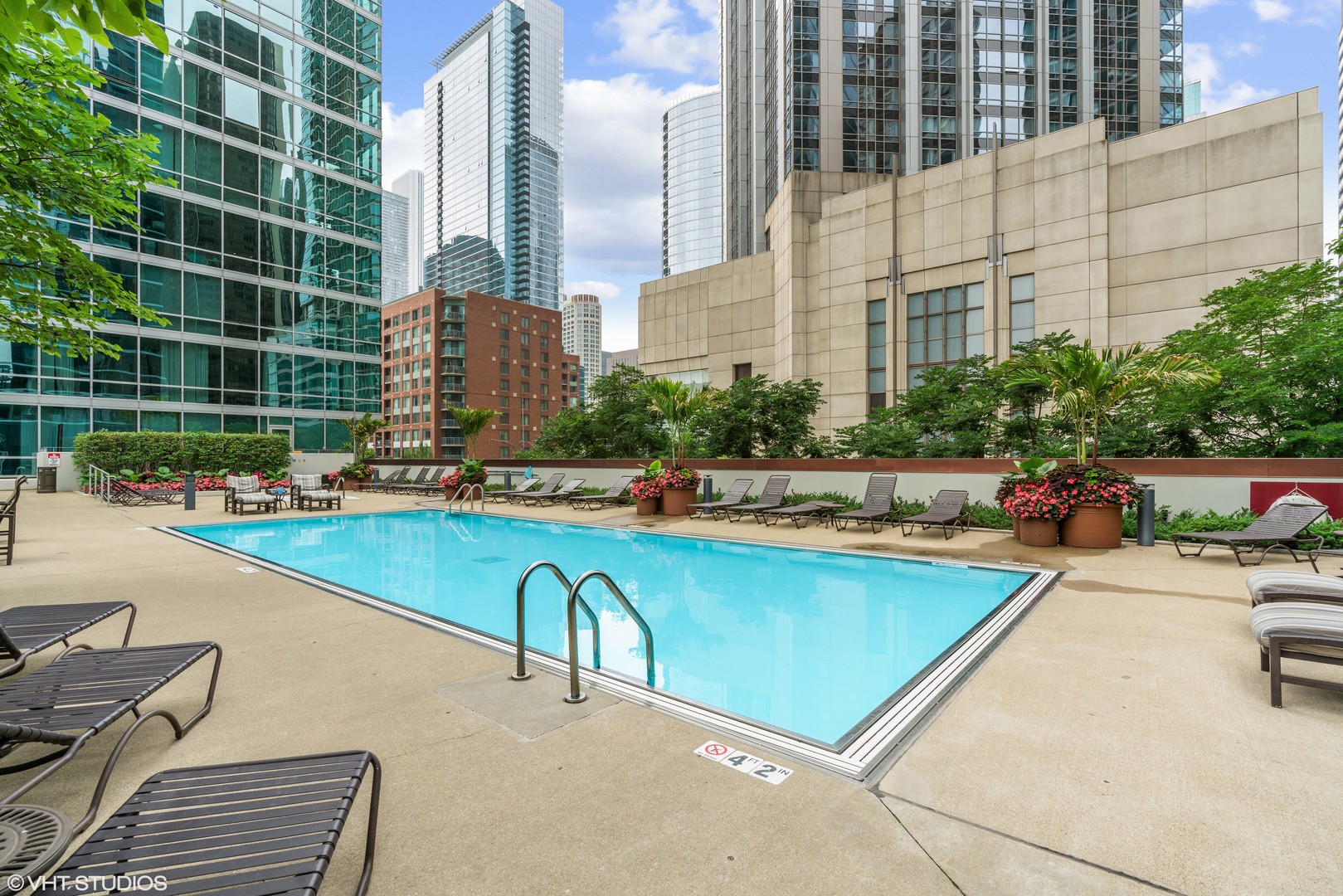505 N McClurg Court Unit: 4605