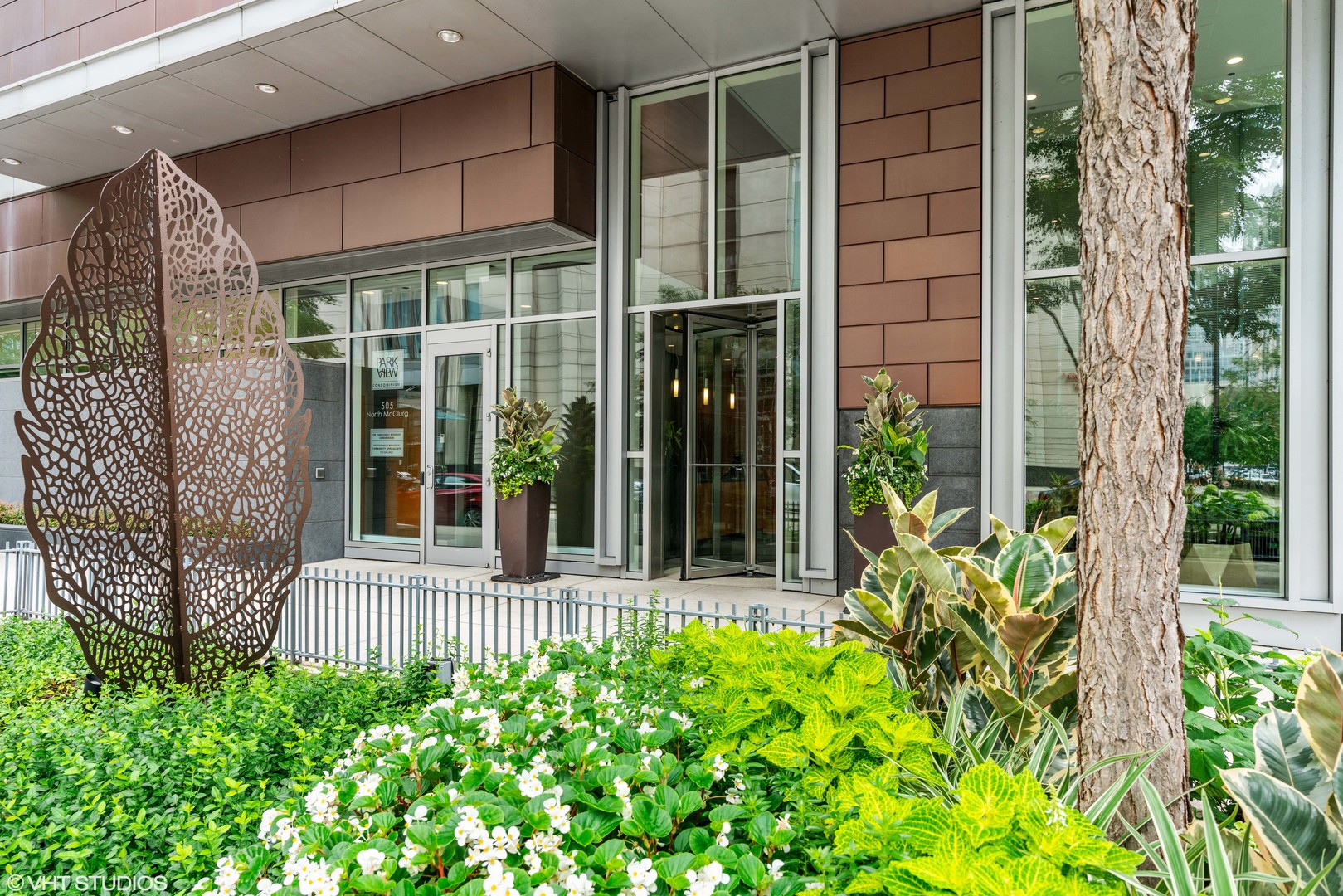 505 N McClurg Court Unit: 4605