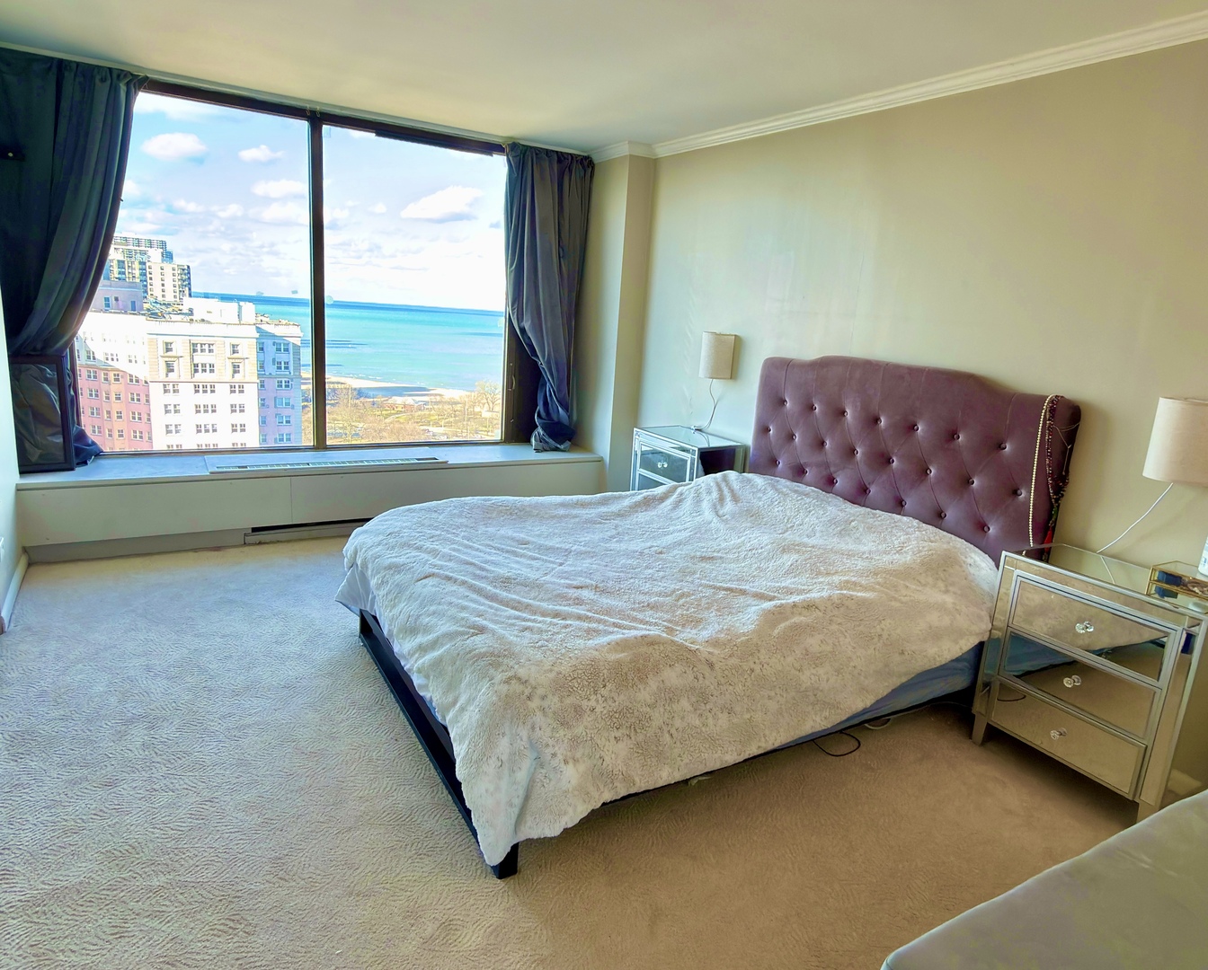 5455 N sheridan Road Unit: 2703