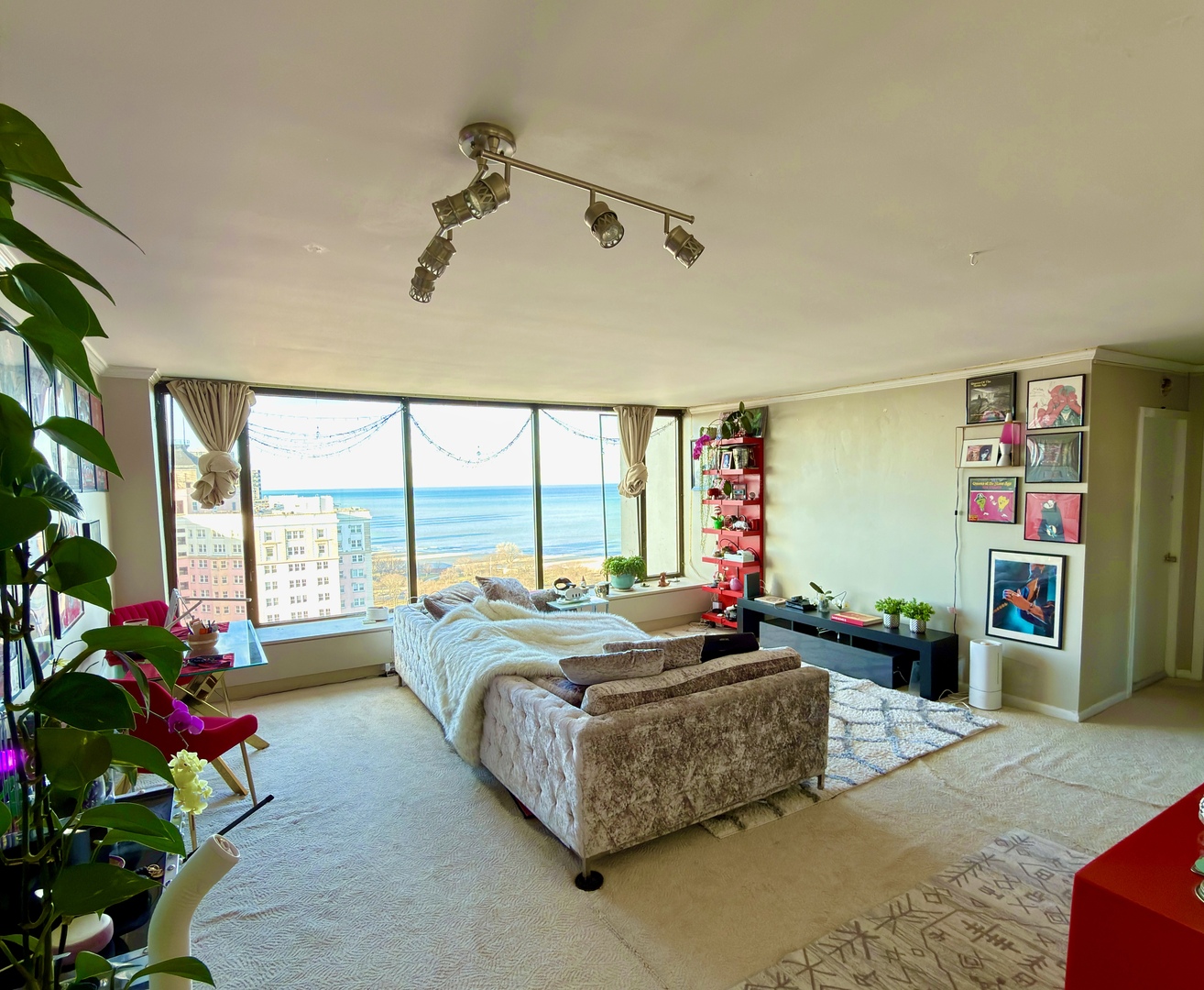 5455 N sheridan Road Unit: 2703