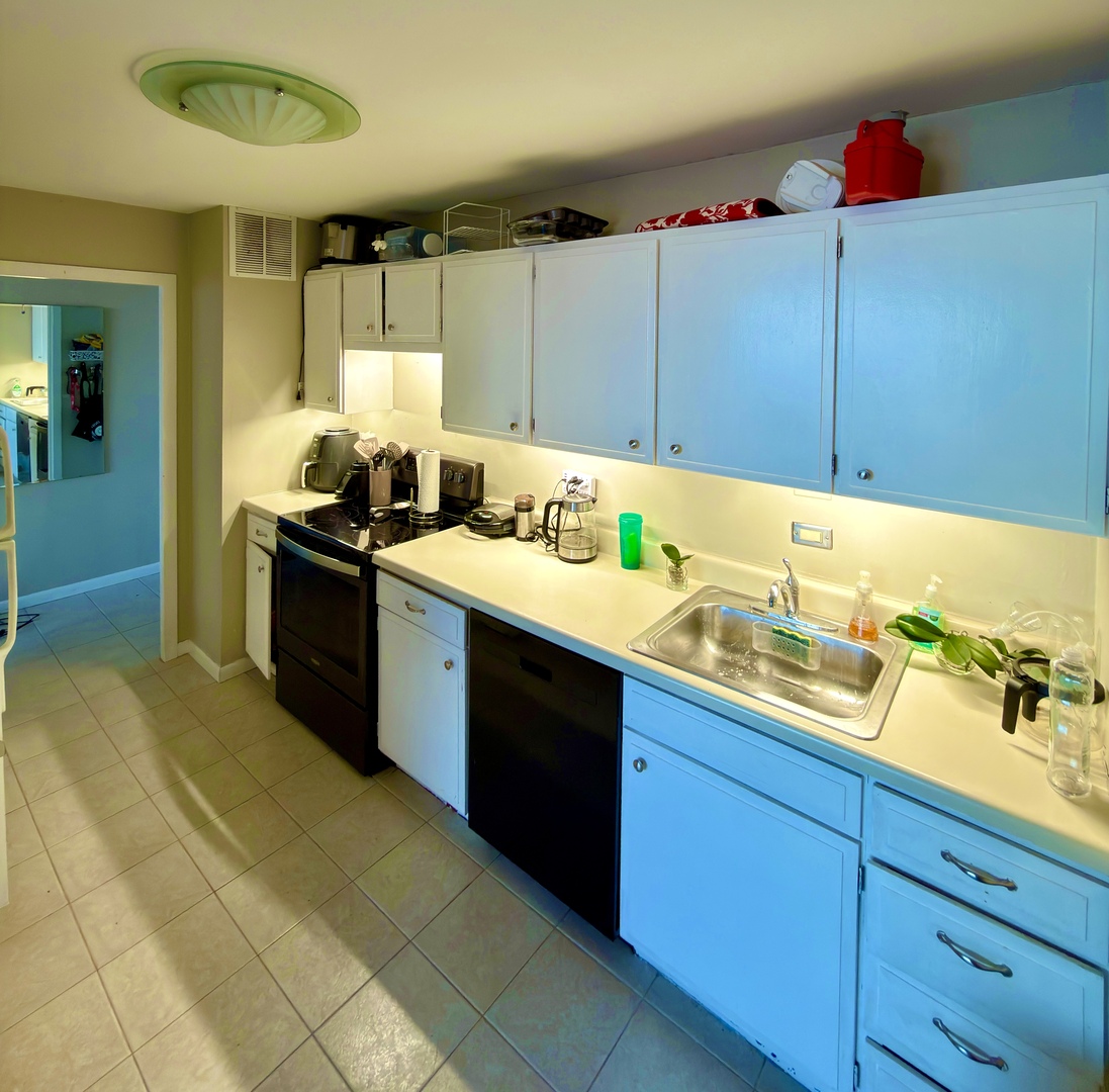 5455 N sheridan Road Unit: 2703