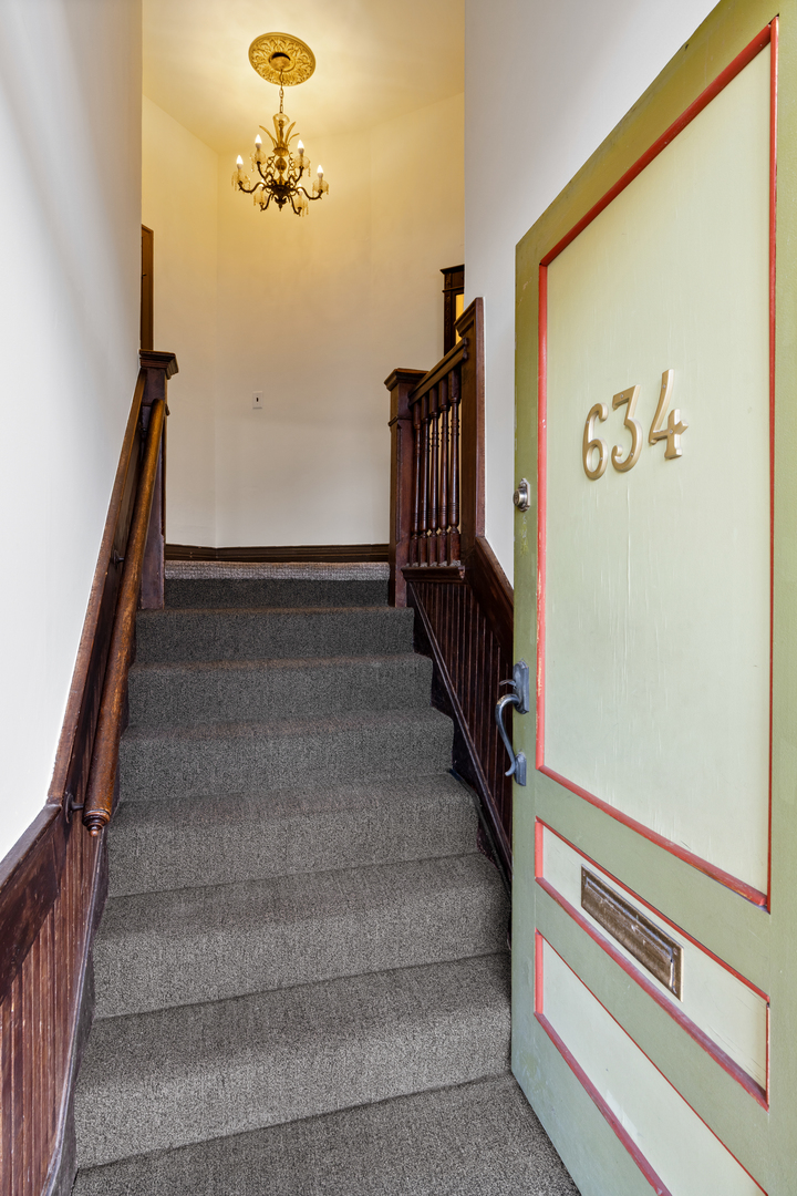 632 E 112th Street